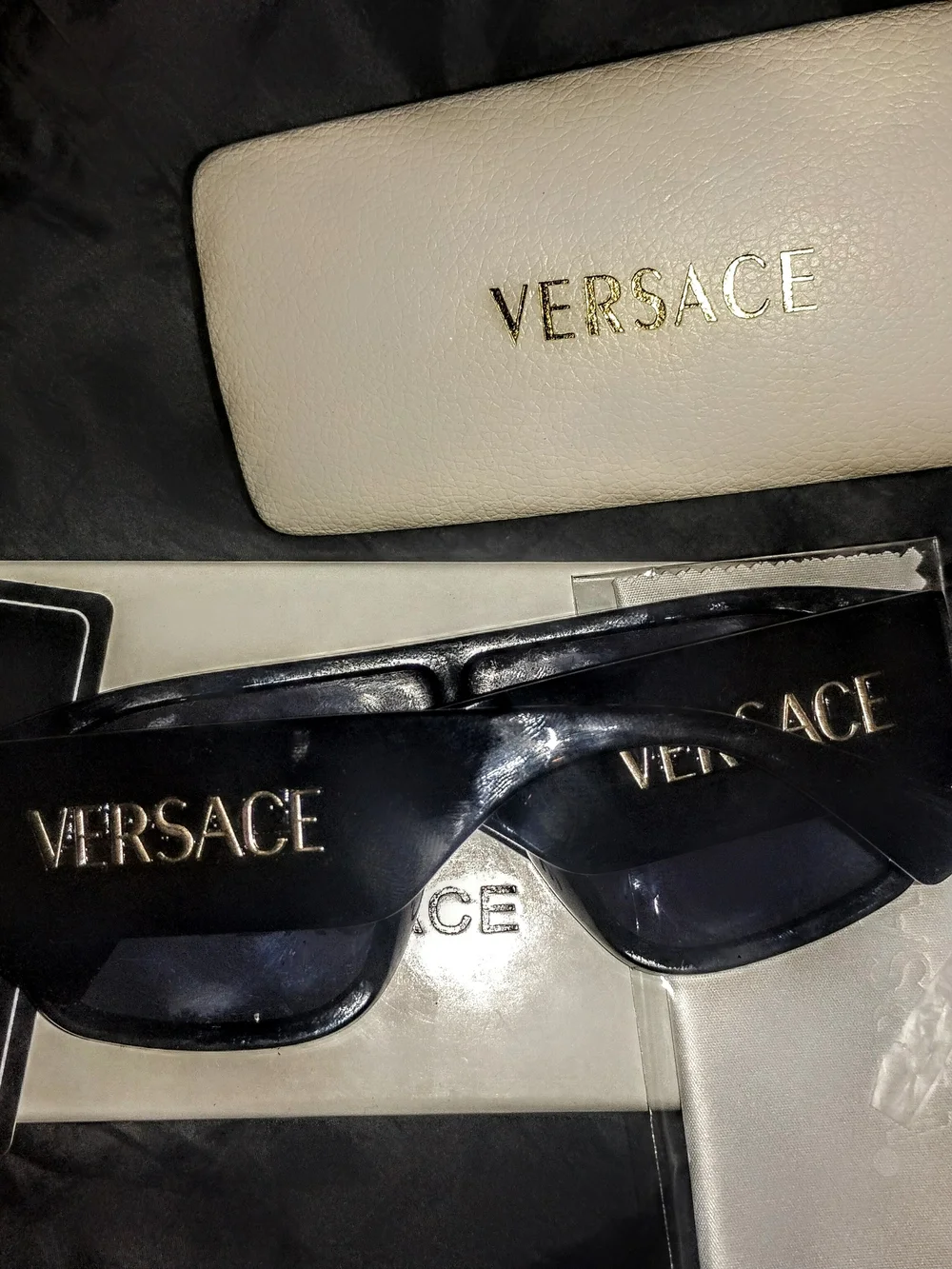 Versace Black And Gold Nib Sunglasses with Gold Logo - Picture 3 of 10